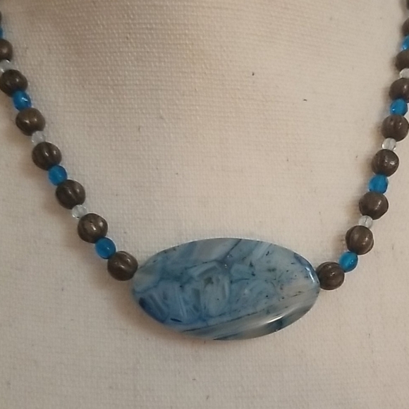 π
ΊHANDMADE Czech Glass Agate Focal Beaded Collar Necklace - Picture 2 of 6